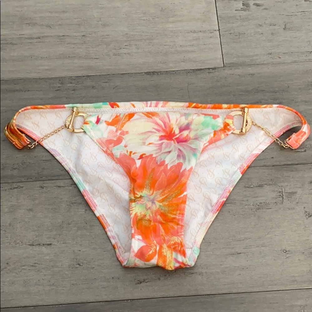 RARE** VS Chain Bottoms​